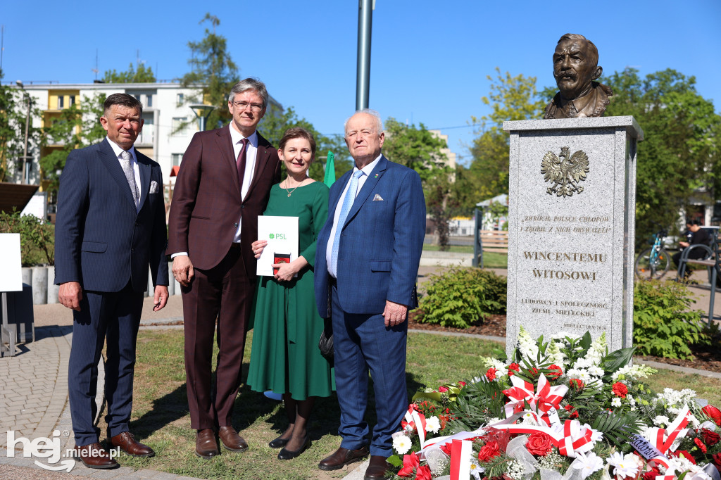 Święto Ludowe i odsłonięcie popiersia W.Witosa