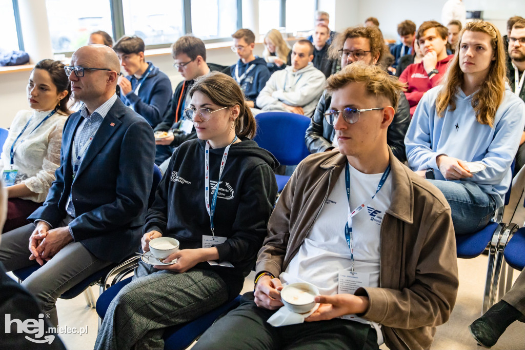 Zielone technologie i przyszłość lotnictwa - drugi dzień wydarzenia w BCU