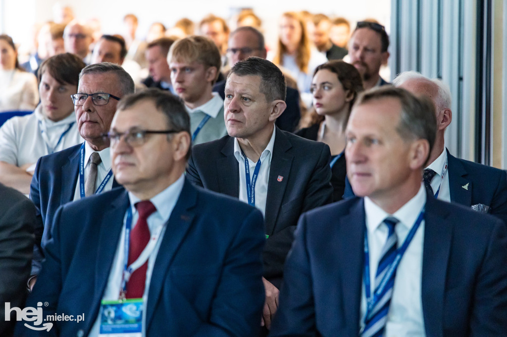 Zielone technologie i przyszłość lotnictwa - drugi dzień wydarzenia w BCU