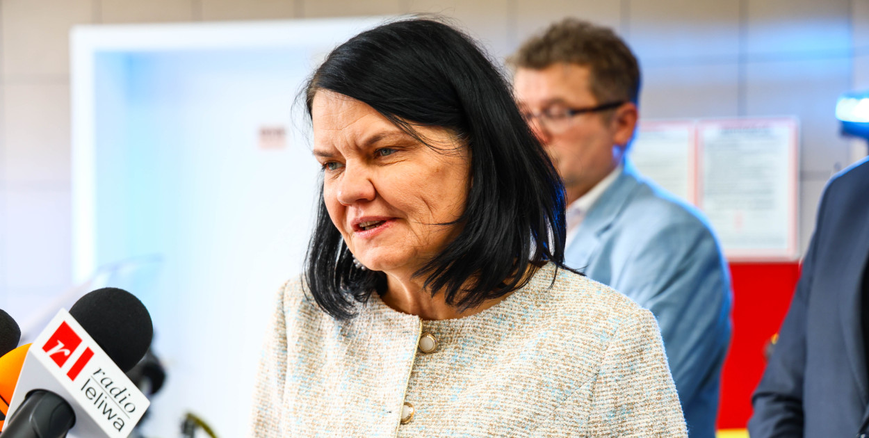 Wiceminister zdrowia z wizytą w mieleckim pogotowiu