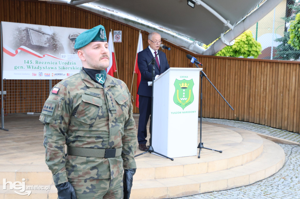 Tuszów Narodowy uczcił 145. rocznicę urodzin gen. Sikorskiego