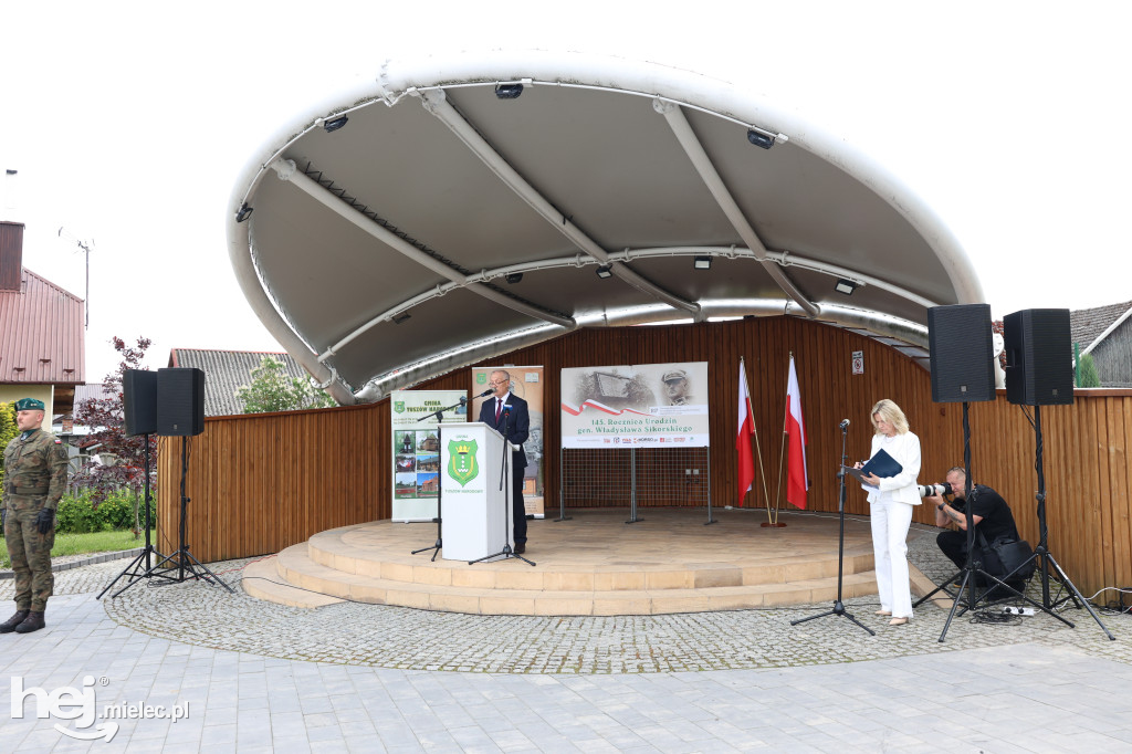 Tuszów Narodowy uczcił 145. rocznicę urodzin gen. Sikorskiego