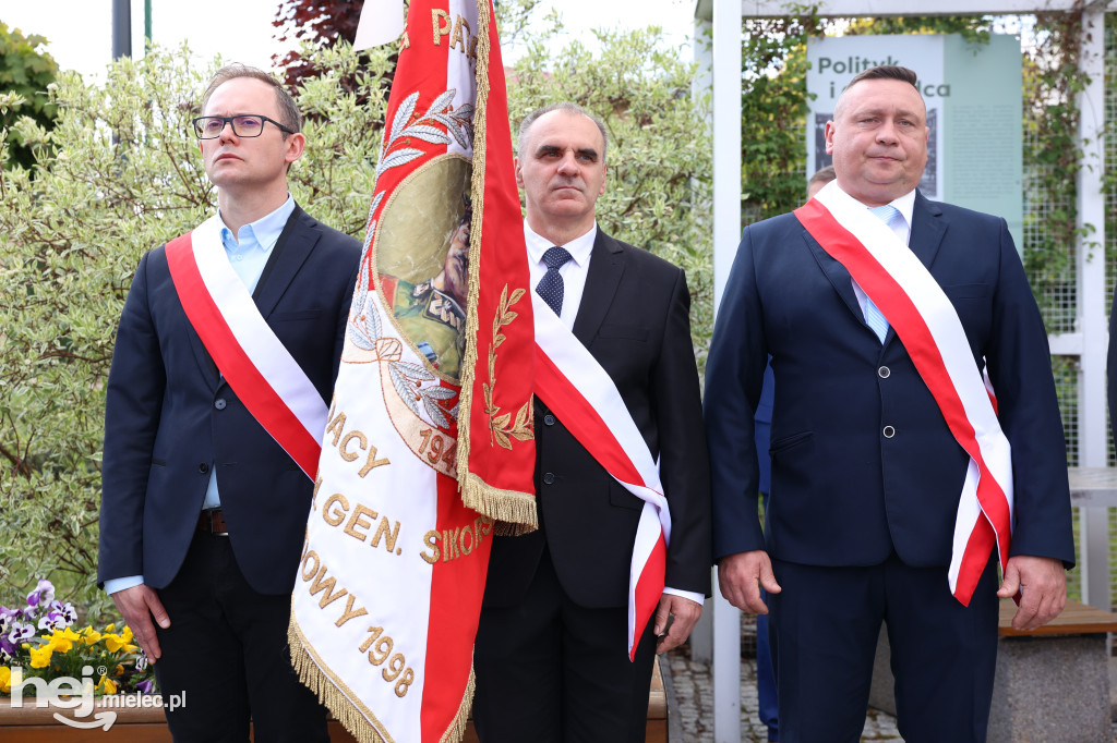 Tuszów Narodowy uczcił 145. rocznicę urodzin gen. Sikorskiego