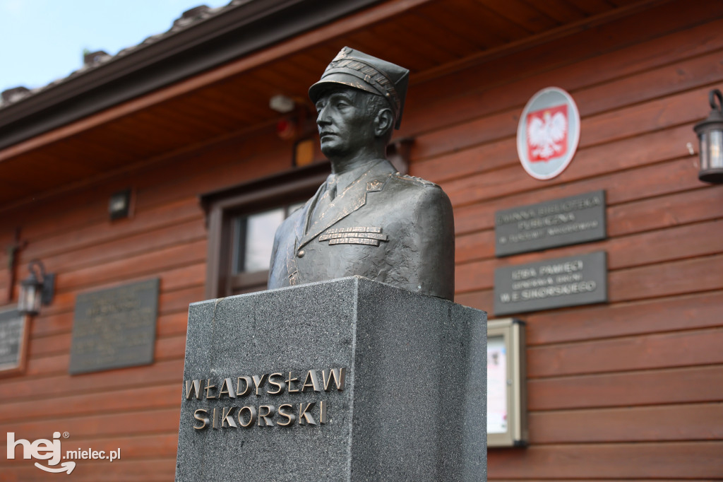 Tuszów Narodowy uczcił 145. rocznicę urodzin gen. Sikorskiego