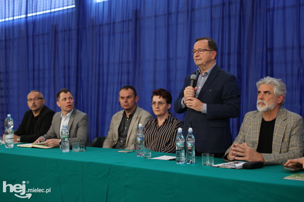 Spotkanie konsultacyjne w Przecławiu na temat drogi Mielec-Dębica