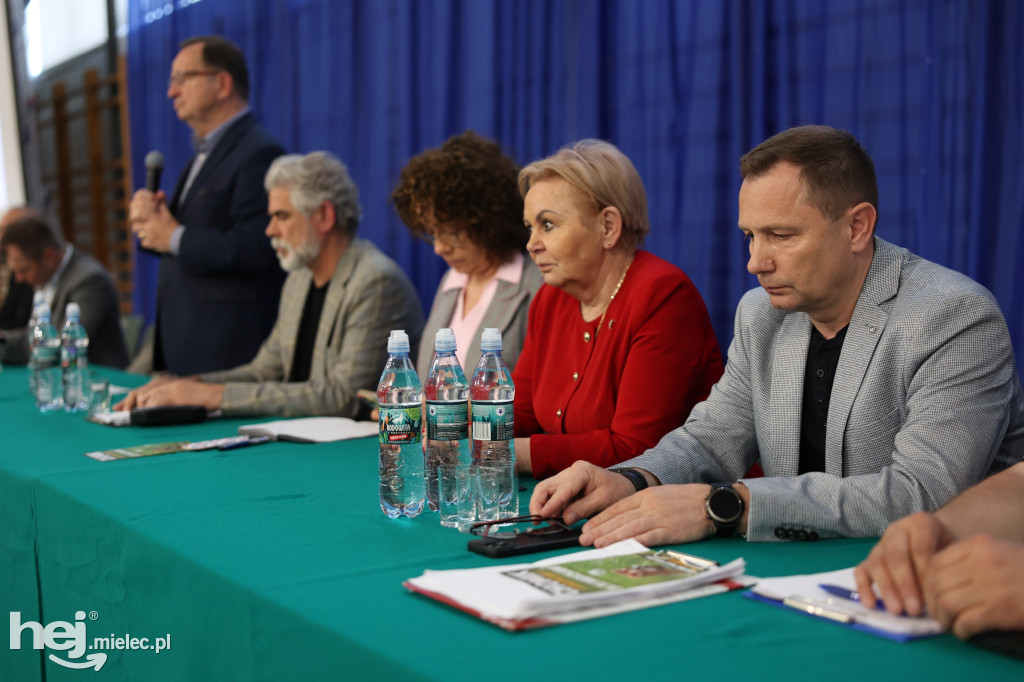 Spotkanie konsultacyjne w Przecławiu na temat drogi Mielec-Dębica