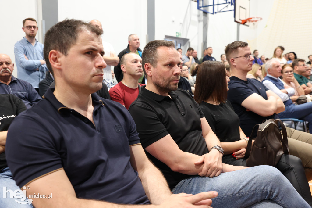 Spotkanie konsultacyjne w Przecławiu na temat drogi Mielec-Dębica