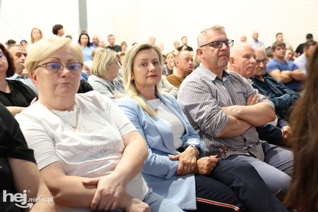 Spotkanie konsultacyjne w Przecławiu na temat drogi Mielec-Dębica
