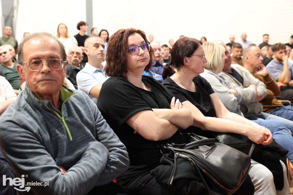Spotkanie konsultacyjne w Przecławiu na temat drogi Mielec-Dębica