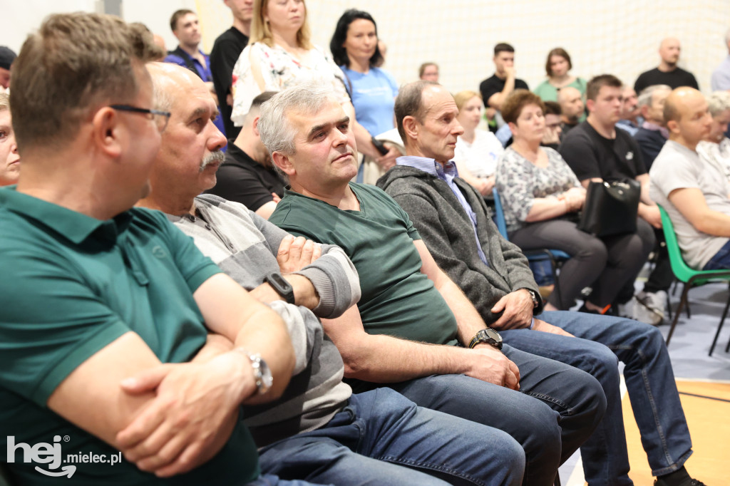 Spotkanie konsultacyjne w Przecławiu na temat drogi Mielec-Dębica