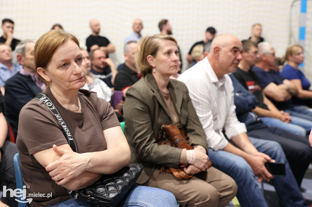 Spotkanie konsultacyjne w Przecławiu na temat drogi Mielec-Dębica