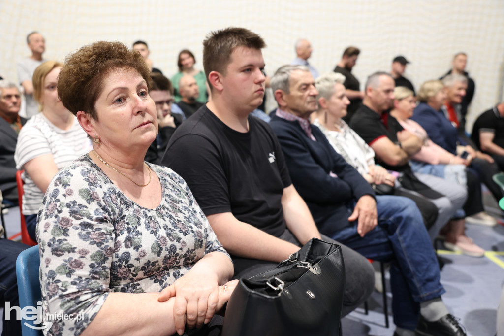 Spotkanie konsultacyjne w Przecławiu na temat drogi Mielec-Dębica