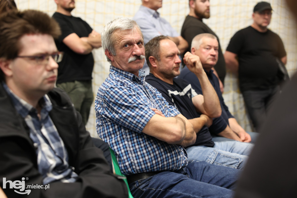 Spotkanie konsultacyjne w Przecławiu na temat drogi Mielec-Dębica