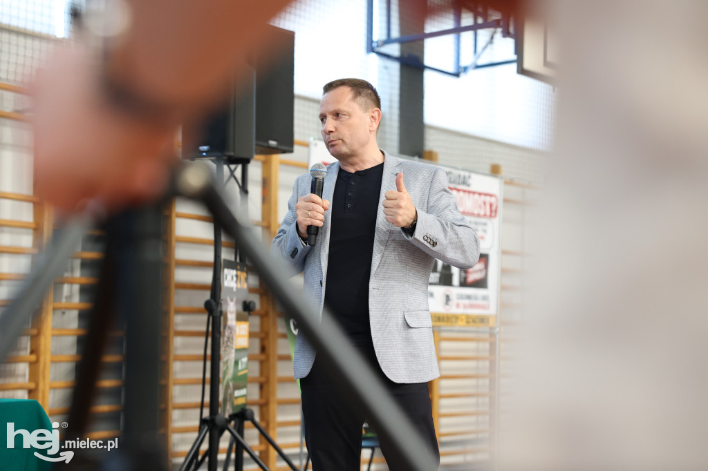 Spotkanie konsultacyjne w Przecławiu na temat drogi Mielec-Dębica