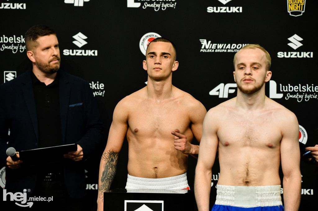 Ceremonia oficjalnego ważenia przed galą Suzuki Boxing Night 41