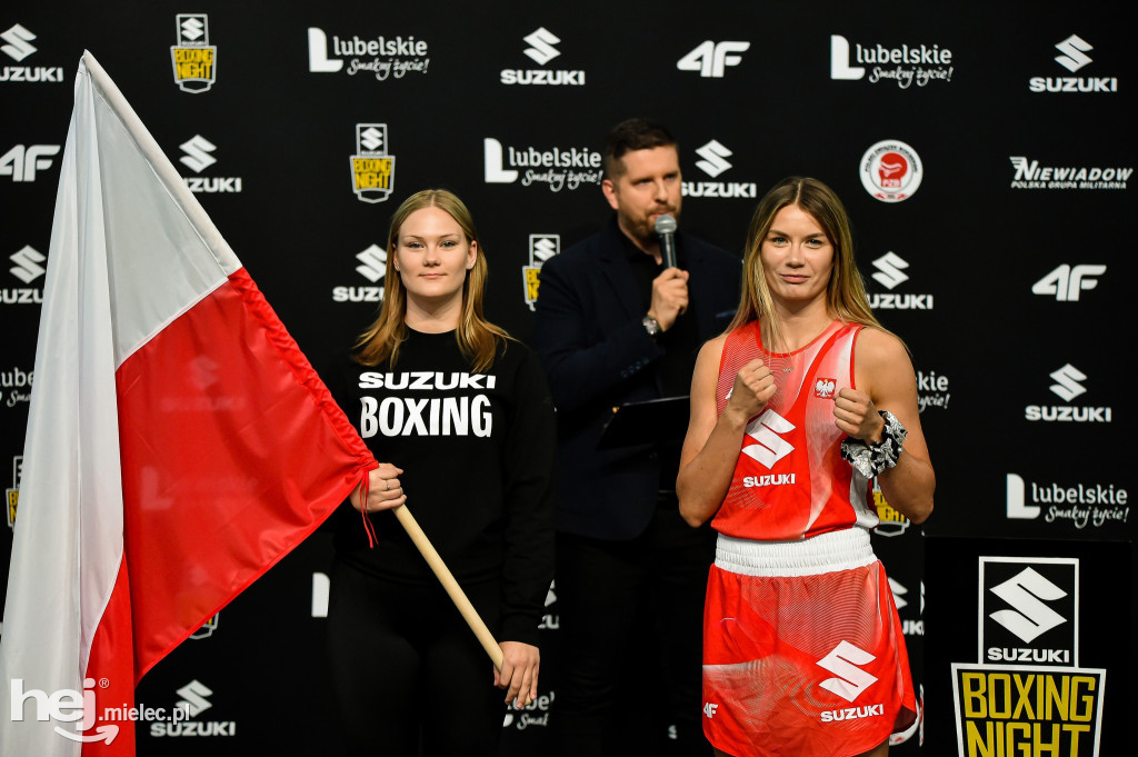 Ceremonia oficjalnego ważenia przed galą Suzuki Boxing Night 41