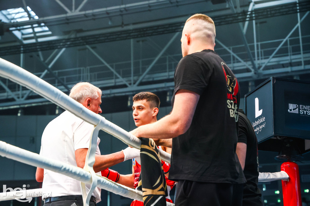 Jakub Pałka wygrał przed mielecką publicznością podczas Suzuki Boxing Night 41
