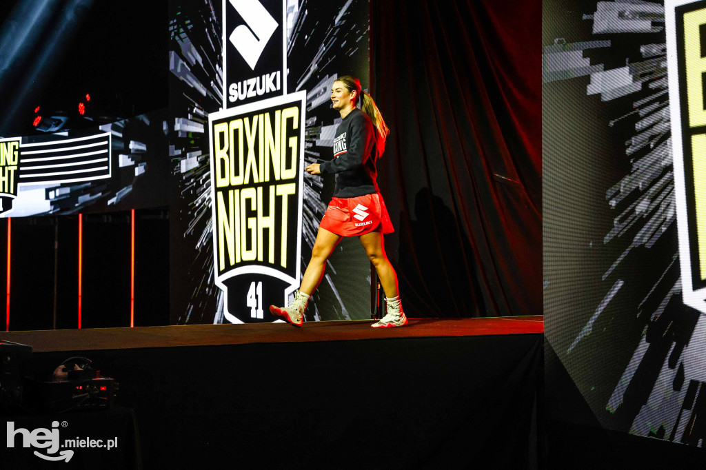 Jakub Pałka wygrał przed mielecką publicznością podczas Suzuki Boxing Night 41