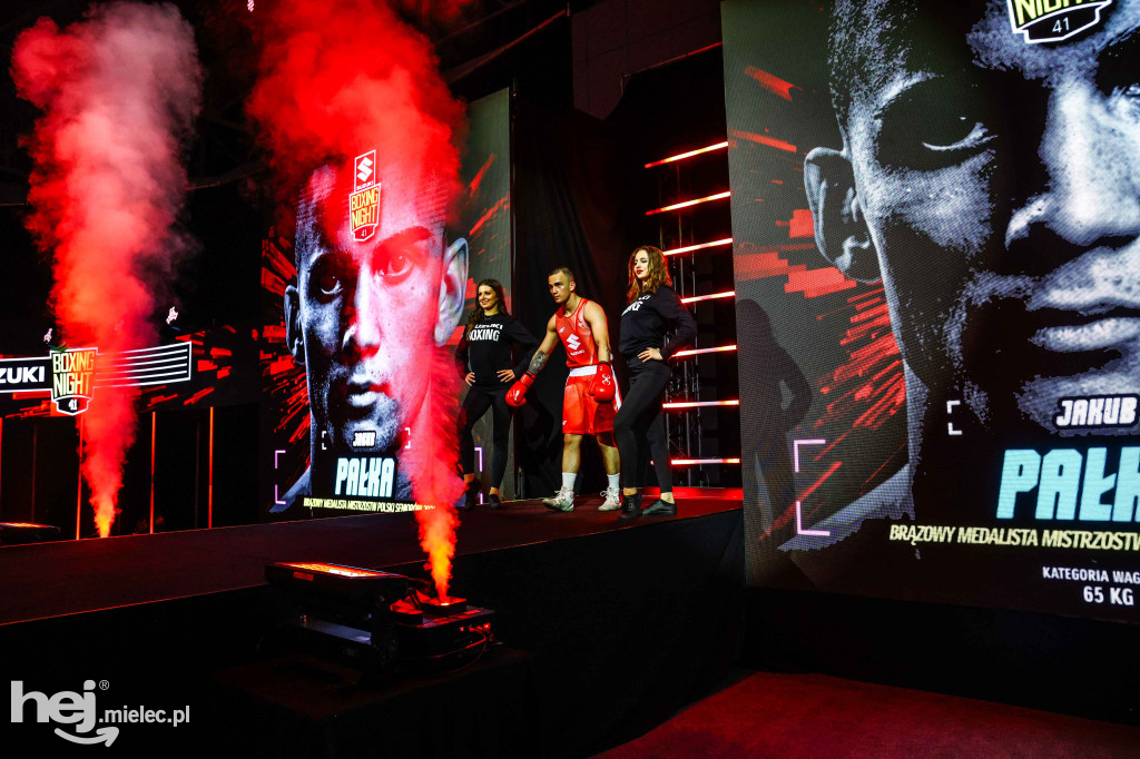 Jakub Pałka wygrał przed mielecką publicznością podczas Suzuki Boxing Night 41