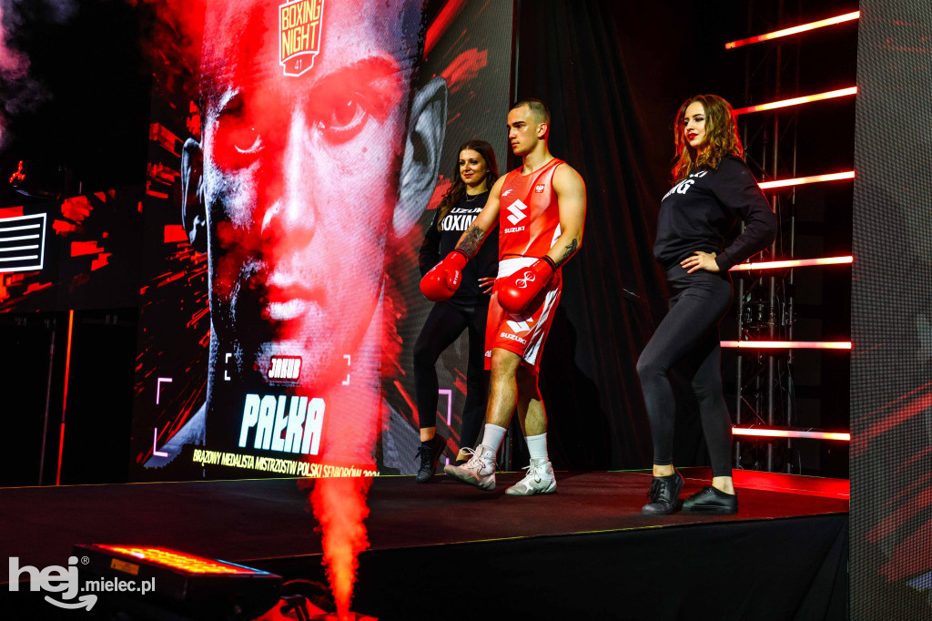 Jakub Pałka wygrał przed mielecką publicznością podczas Suzuki Boxing Night 41
