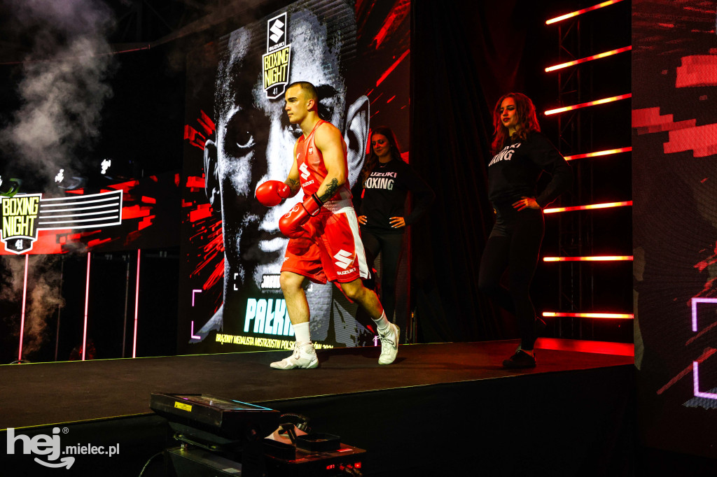 Jakub Pałka wygrał przed mielecką publicznością podczas Suzuki Boxing Night 41