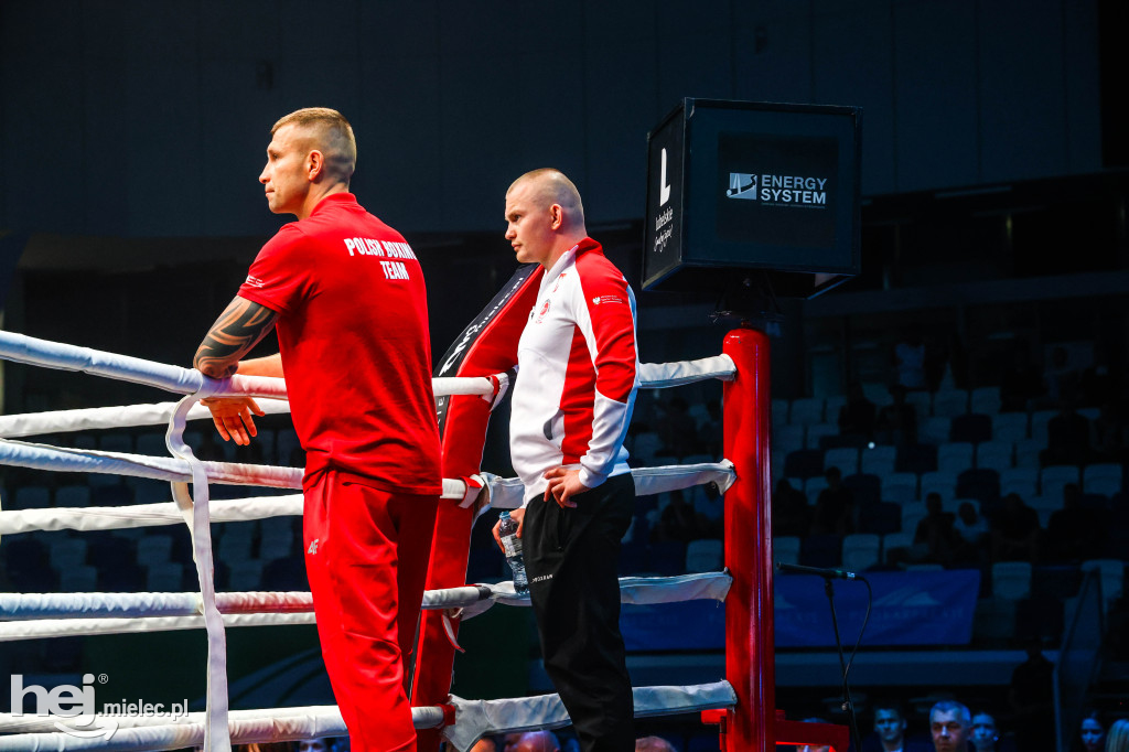 Jakub Pałka wygrał przed mielecką publicznością podczas Suzuki Boxing Night 41