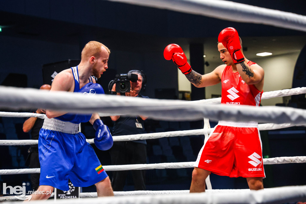 Jakub Pałka wygrał przed mielecką publicznością podczas Suzuki Boxing Night 41