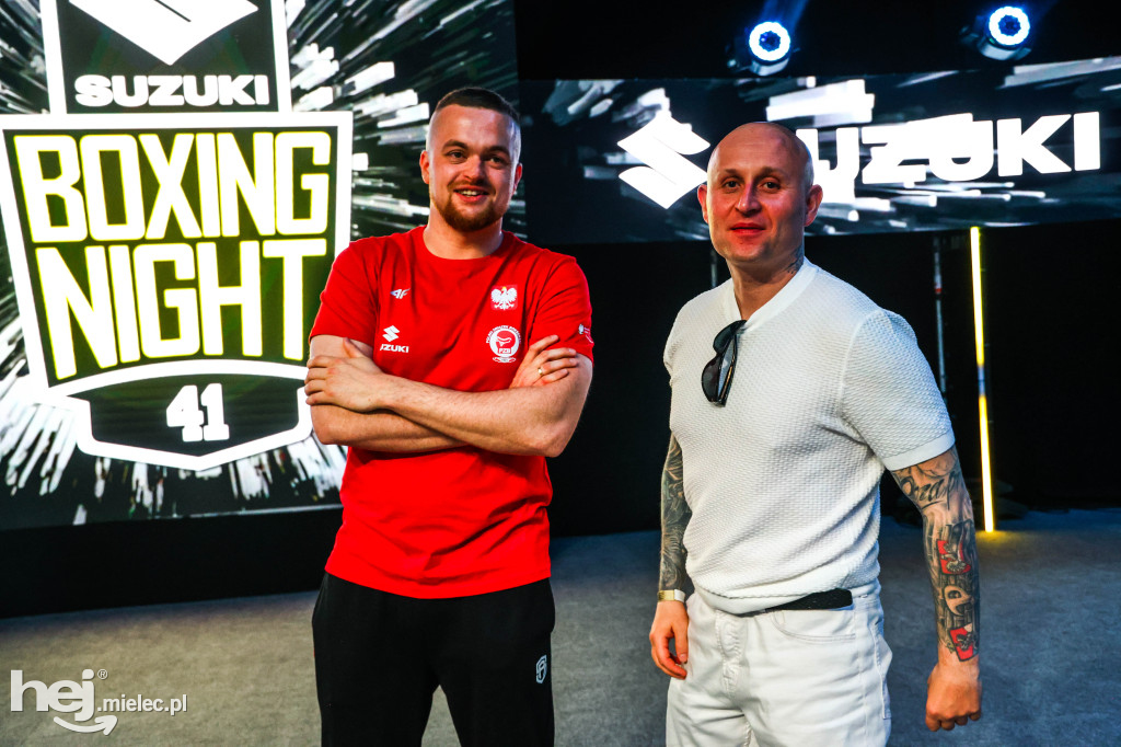 Jakub Pałka wygrał przed mielecką publicznością podczas Suzuki Boxing Night 41