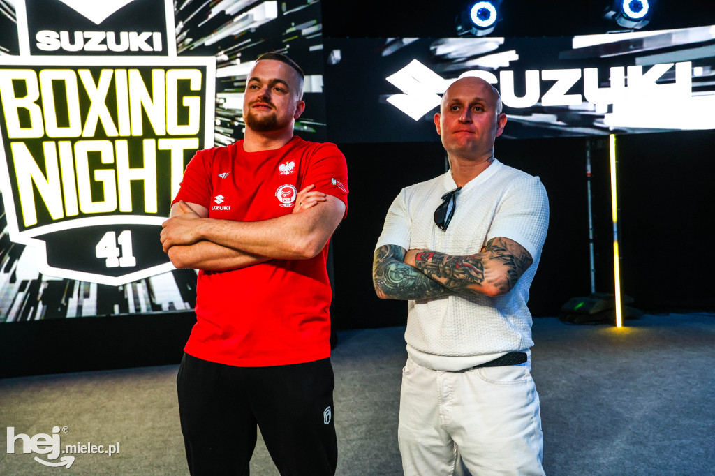 Jakub Pałka wygrał przed mielecką publicznością podczas Suzuki Boxing Night 41