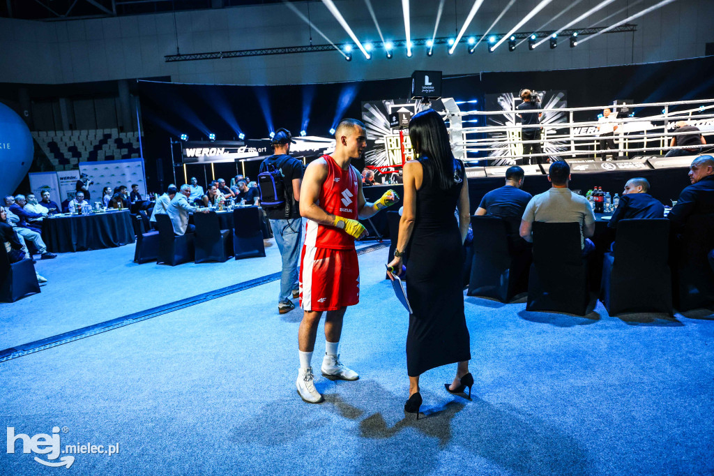 Jakub Pałka wygrał przed mielecką publicznością podczas Suzuki Boxing Night 41