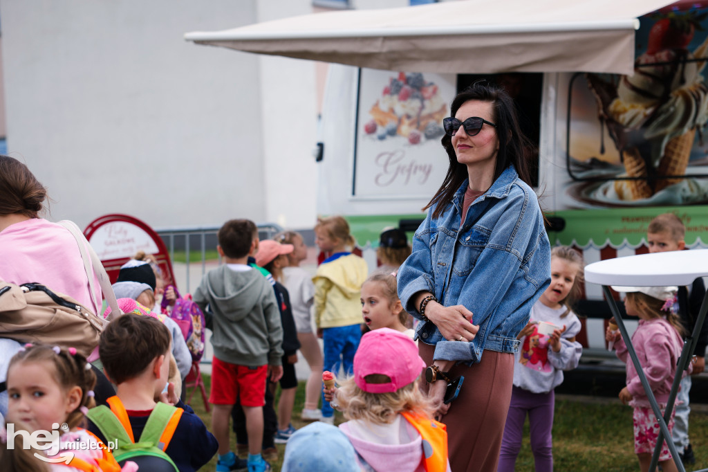Dzień Dziecka na mieleckim lotnisku