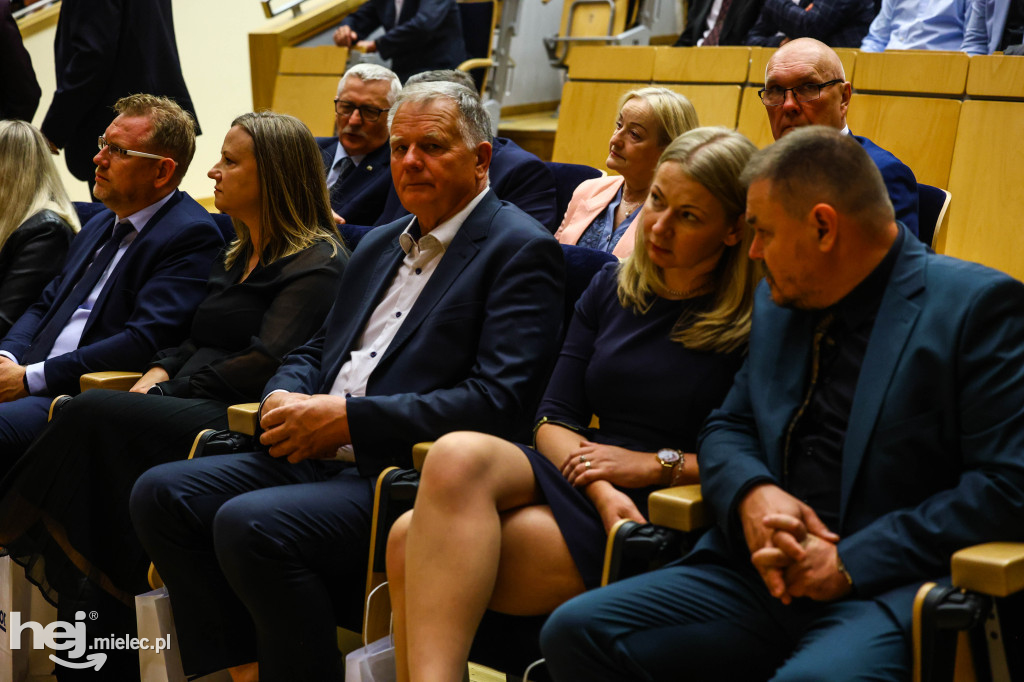 Mieleckie akcenty podczas gali 80-lecia podkarpackiej siatkówki