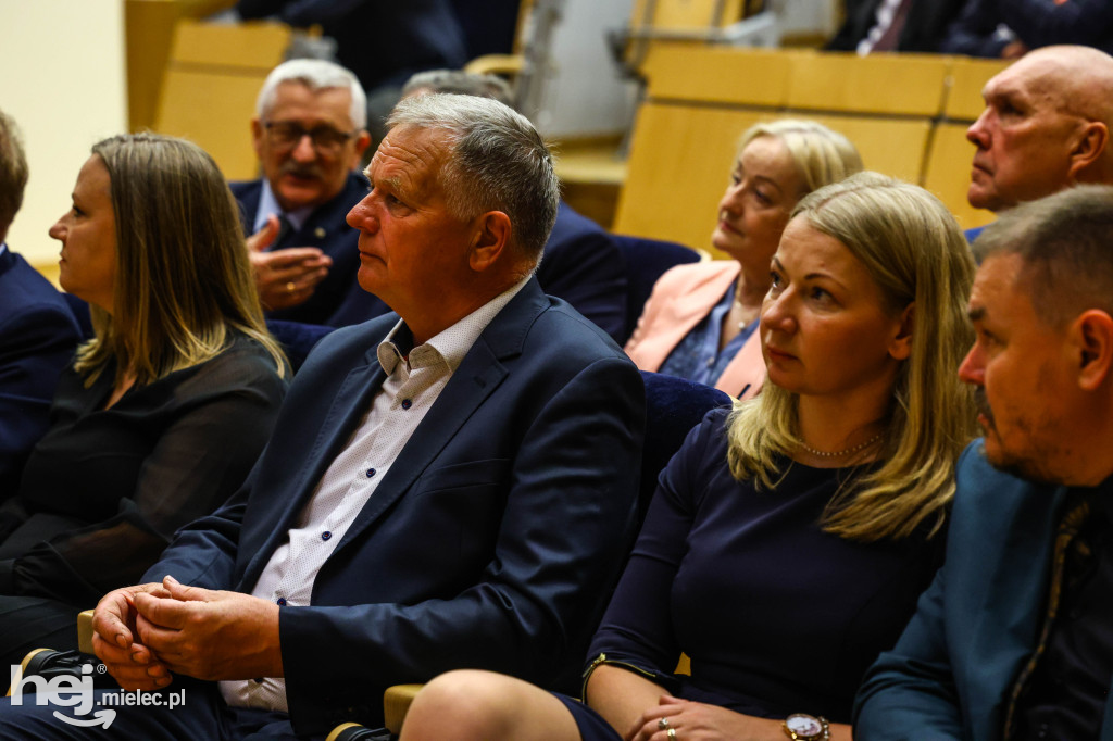 Mieleckie akcenty podczas gali 80-lecia podkarpackiej siatkówki