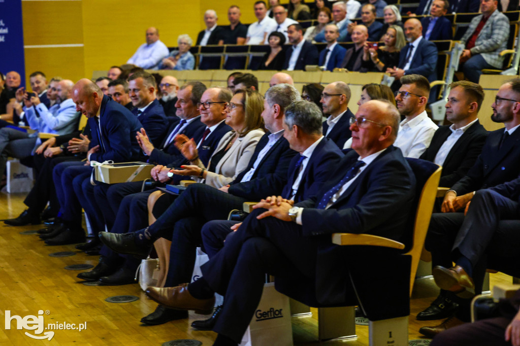 Mieleckie akcenty podczas gali 80-lecia podkarpackiej siatkówki