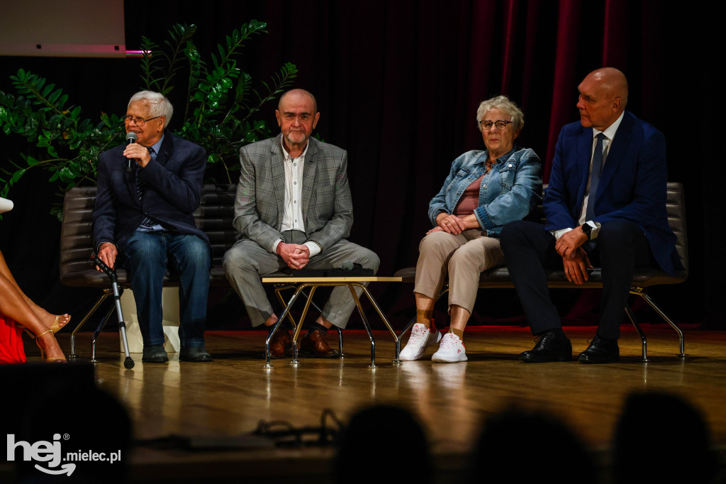 Mieleckie akcenty podczas gali 80-lecia podkarpackiej siatkówki
