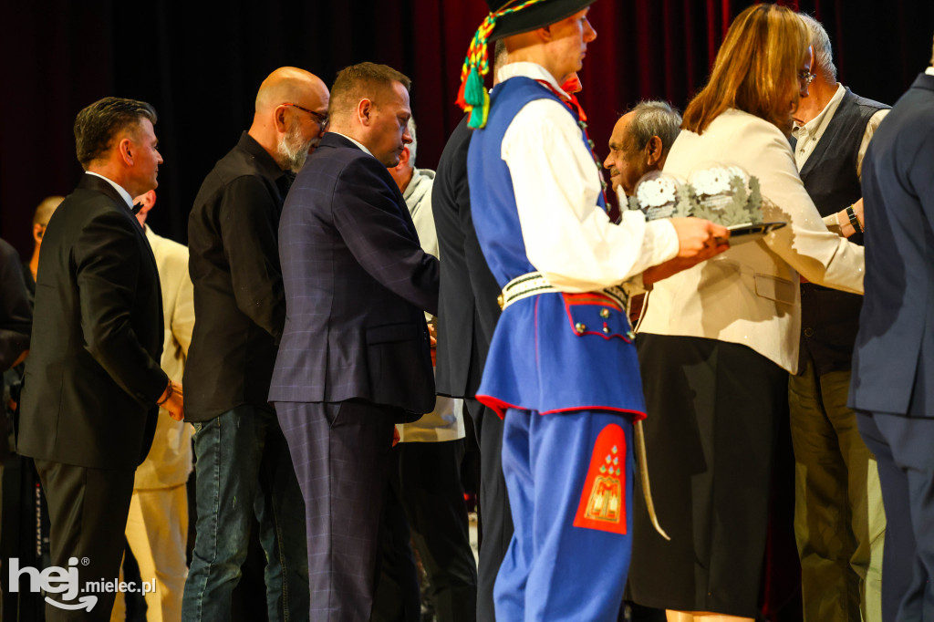 Mieleckie akcenty podczas gali 80-lecia podkarpackiej siatkówki