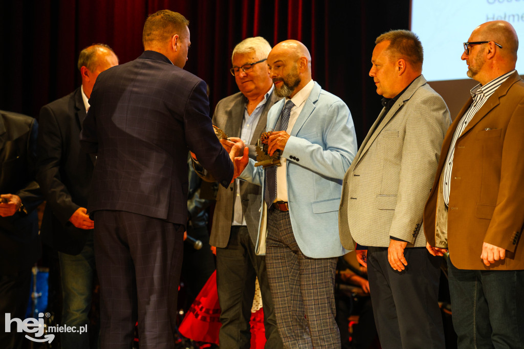 Mieleckie akcenty podczas gali 80-lecia podkarpackiej siatkówki