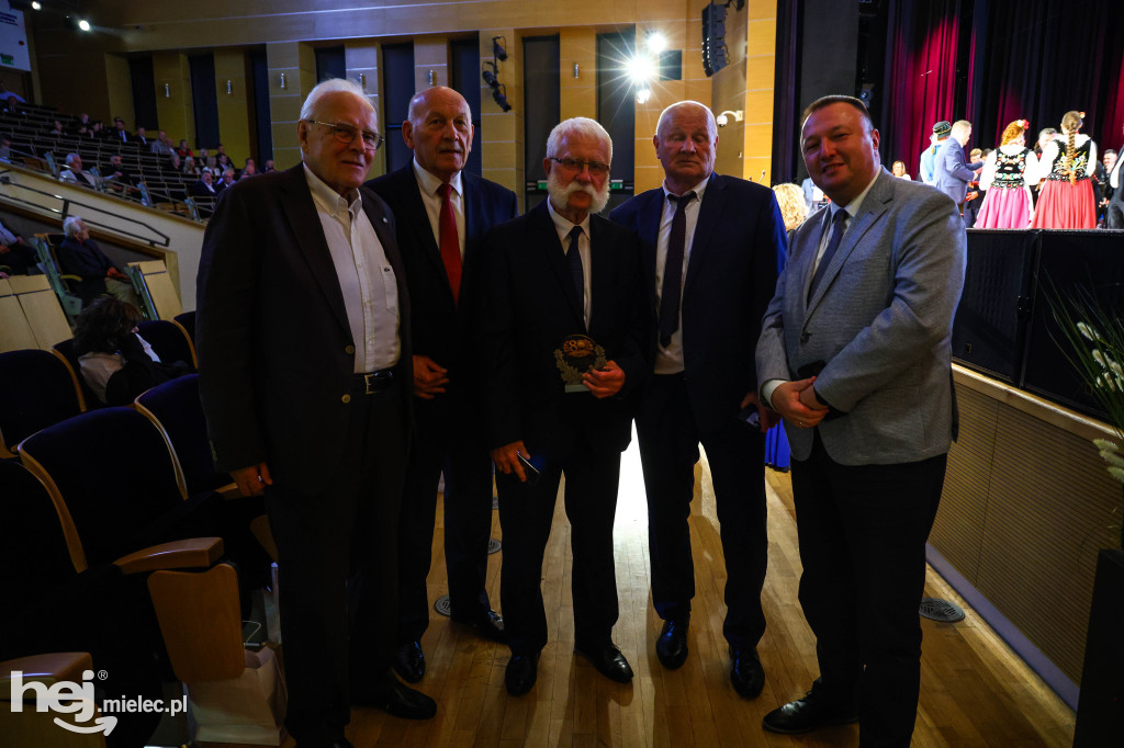 Mieleckie akcenty podczas gali 80-lecia podkarpackiej siatkówki