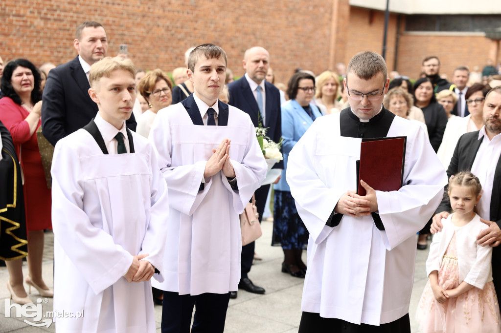 Ks. Bartosz Sobczyk odprawił pierwszą Mszę