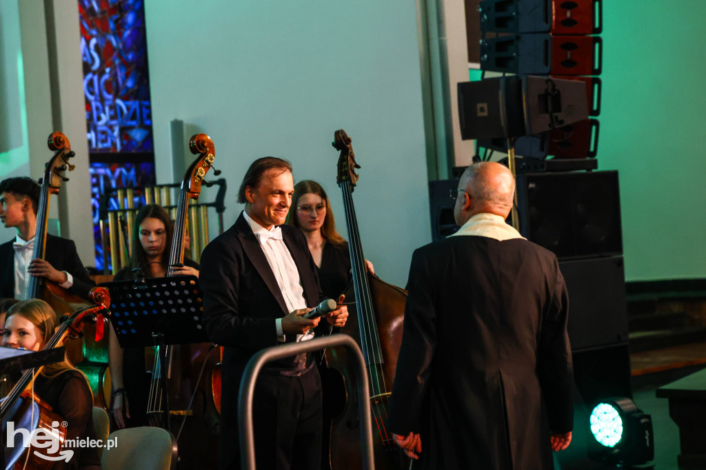 „Missa Veni Sancte Spiritus” zabrzmiała w mieleckim kościele Ducha Świętego