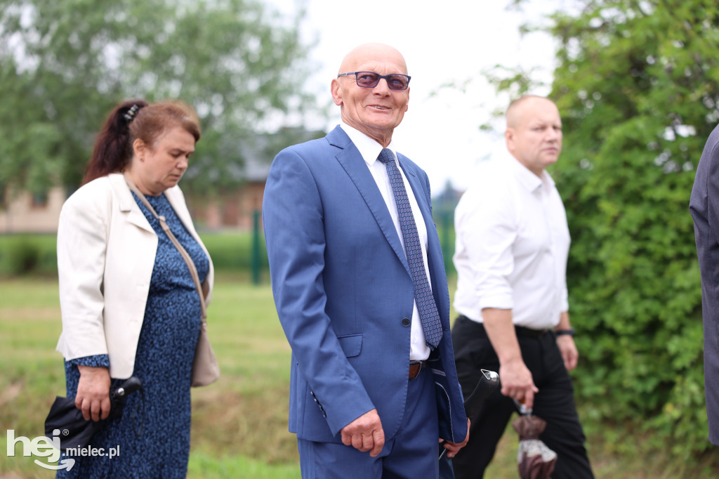 Procesja w miejscowości Rożniaty