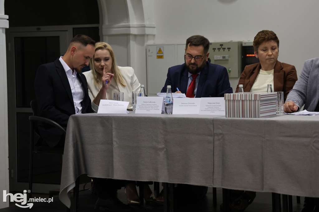 Debata społeczna na temat mieleckiego szpitala