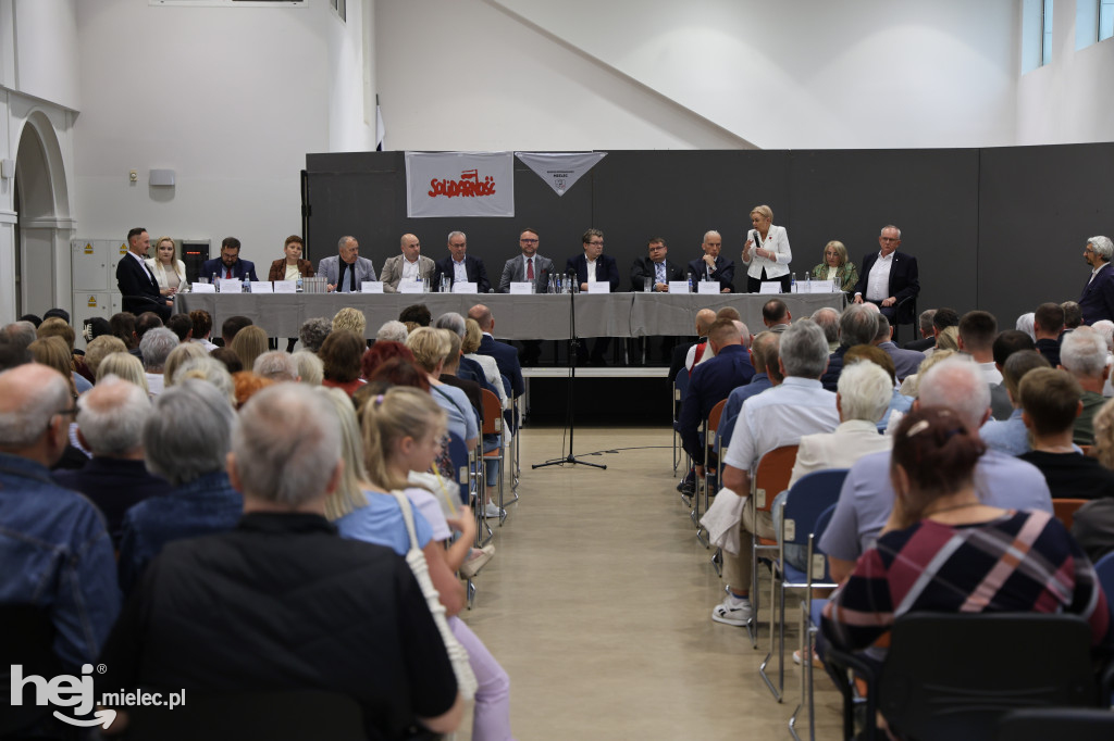 Debata społeczna na temat mieleckiego szpitala