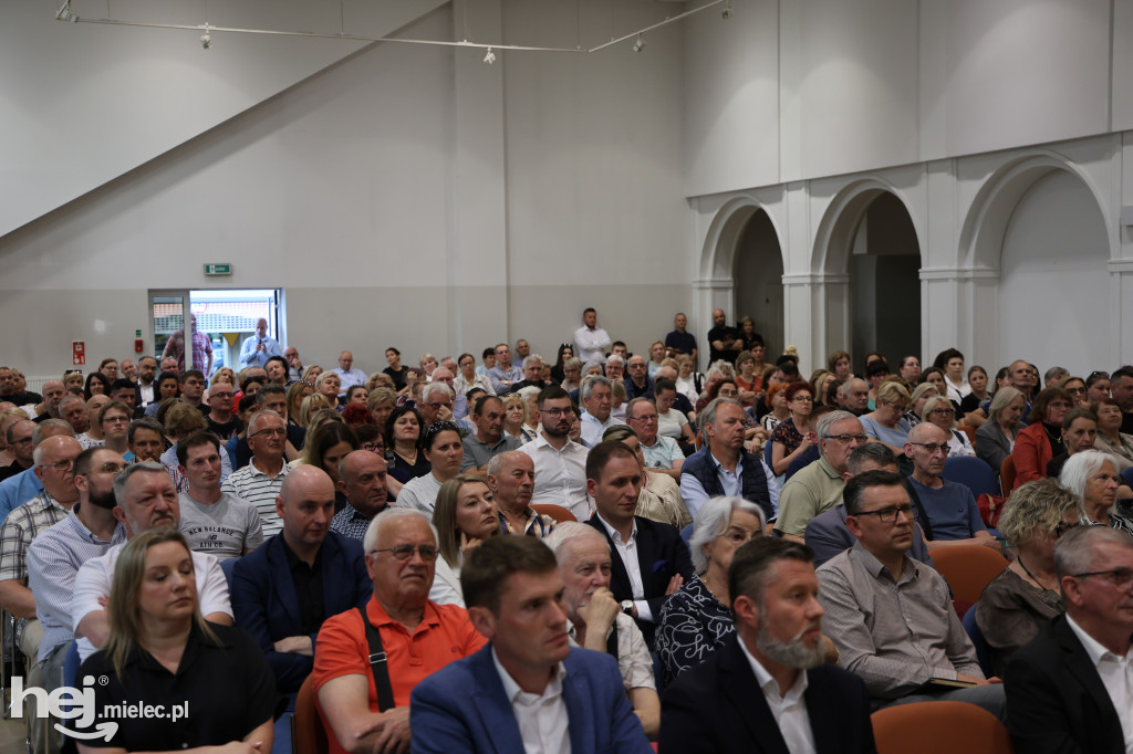Debata społeczna na temat mieleckiego szpitala
