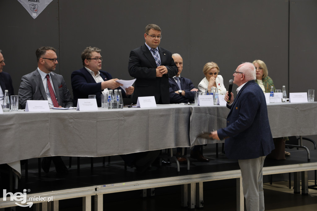 Debata społeczna na temat mieleckiego szpitala