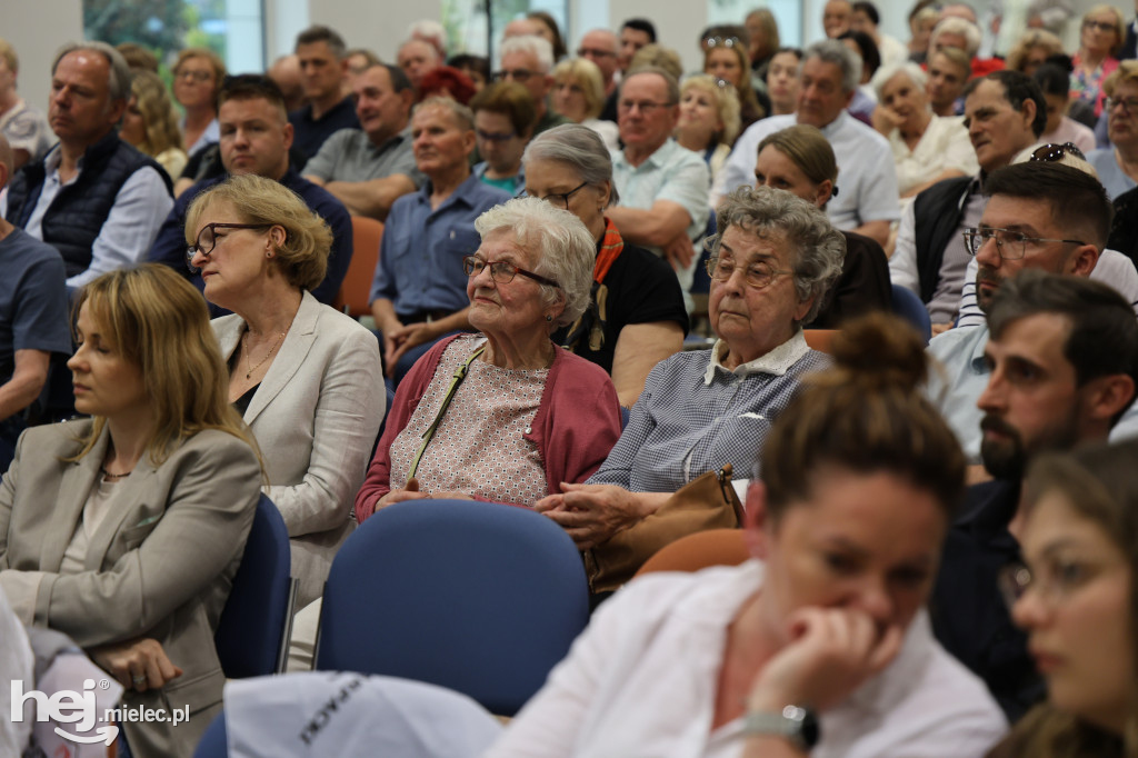 Debata społeczna na temat mieleckiego szpitala