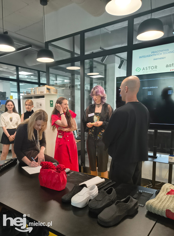 Uczennice mieleckiego „Elektryka” w prestiżowym projekcie Future Fashion
