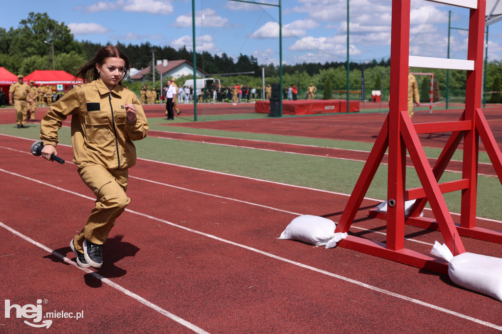 Gminne Zawody Sportowo-Pożarnicze Młodzieżowych Drużyn Pożarniczych z gminy Tuszów Narodowy.