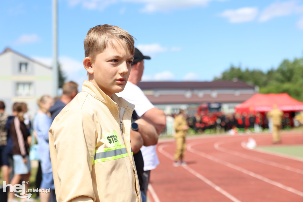 Gminne Zawody Sportowo-Pożarnicze Młodzieżowych Drużyn Pożarniczych z gminy Tuszów Narodowy.