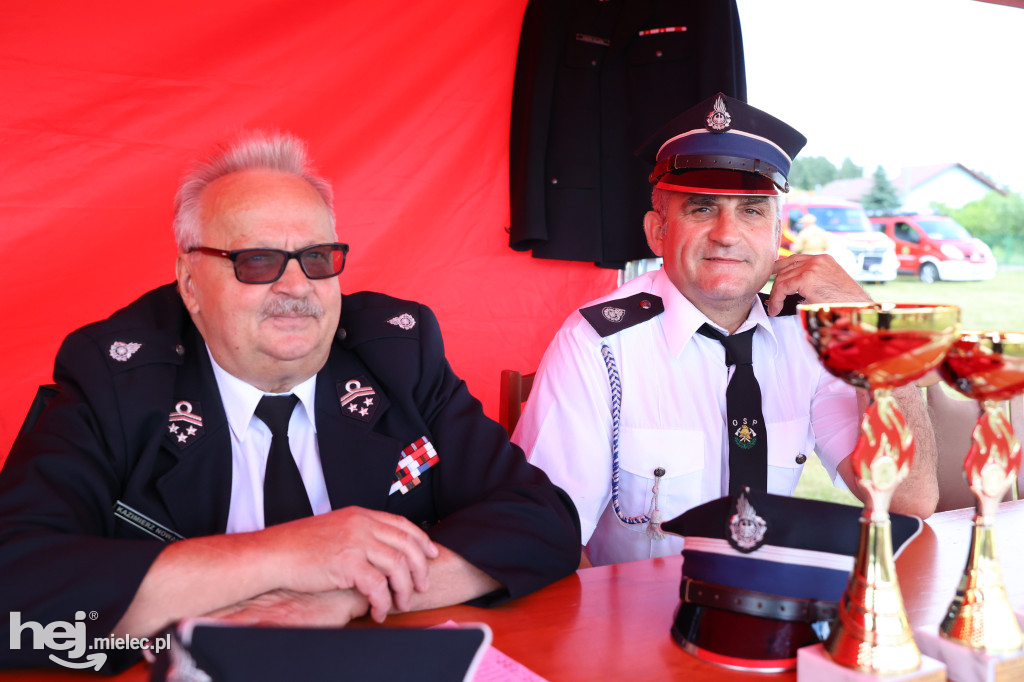 Gminne Zawody Sportowo-Pożarnicze Młodzieżowych Drużyn Pożarniczych z gminy Tuszów Narodowy.